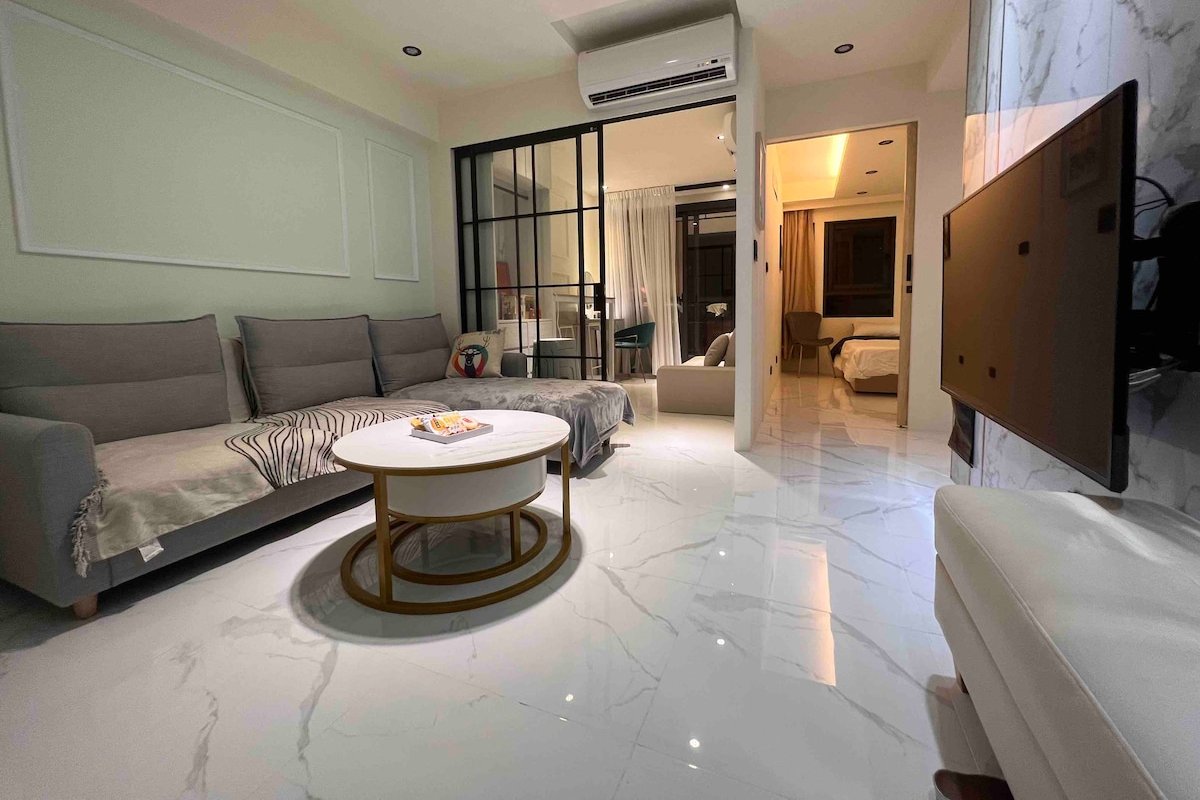 Elevator, TPE City Hall/ NEW 3-rooms apartment! gallery image 3