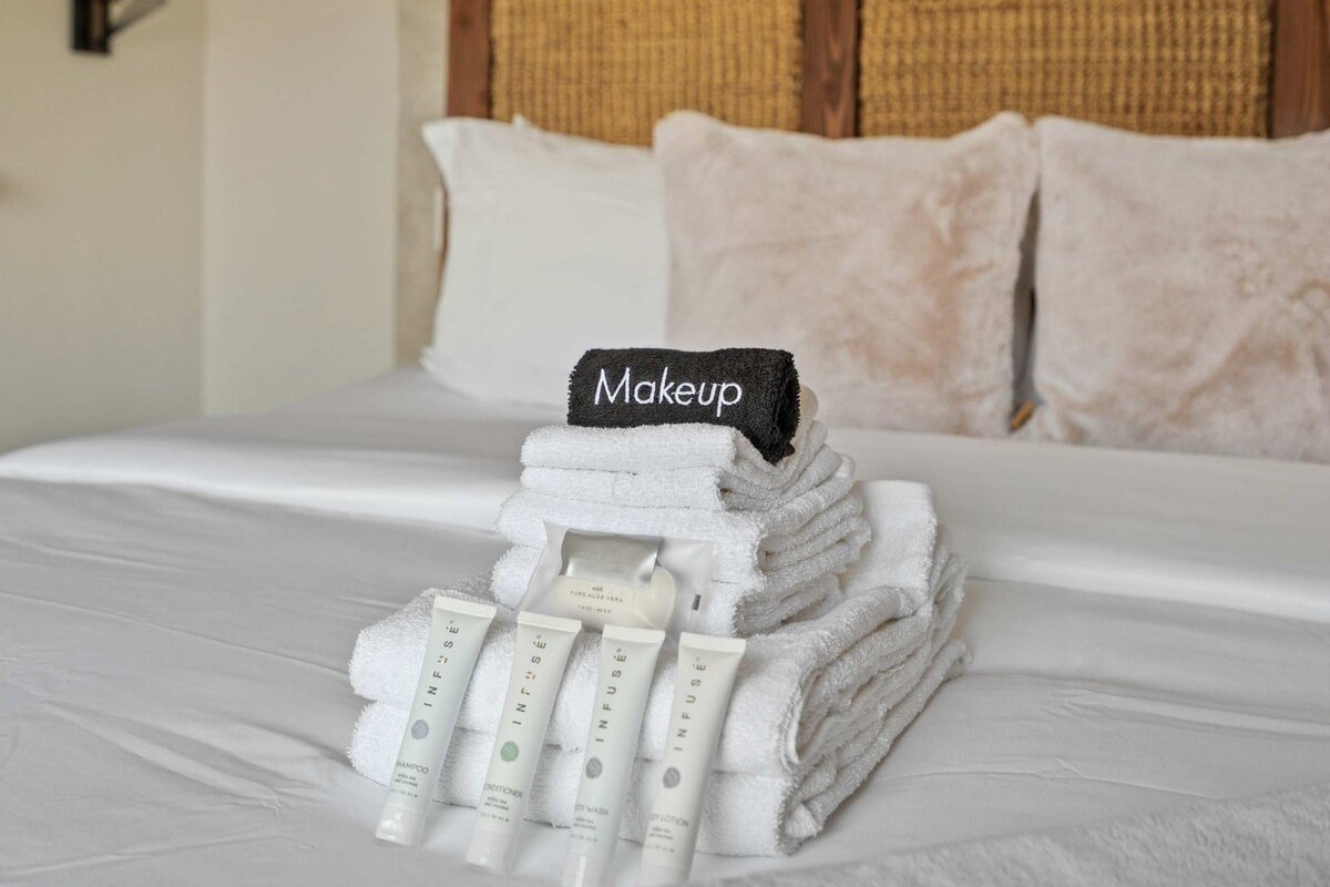 New Listing! Palisades Paradise by Colby & Conrad! gallery image 3