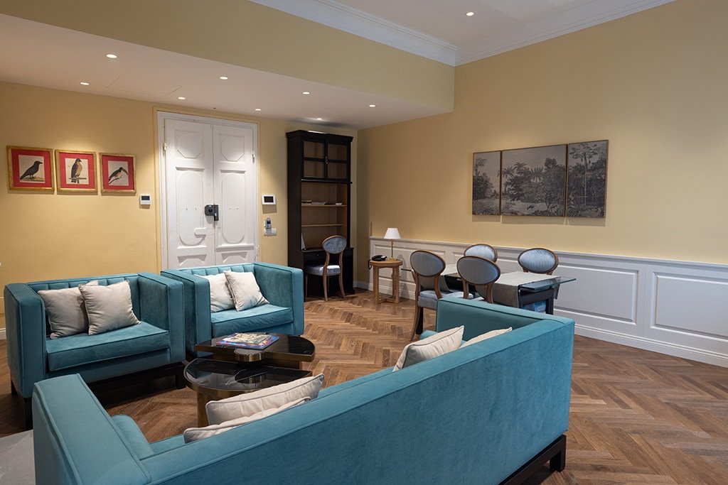 Elegant Apartments with Ponte Vecchio View [0302] gallery image 2