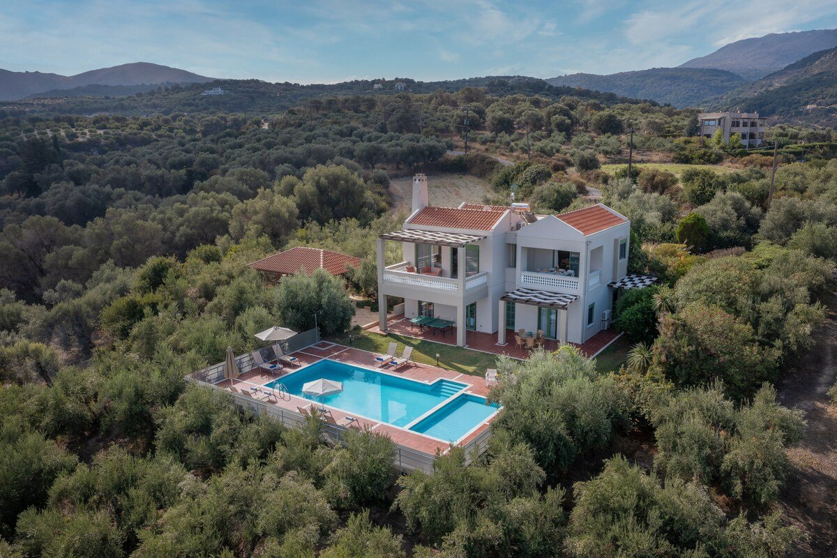 Villa Panorama – With 60m Private Pool gallery image 5