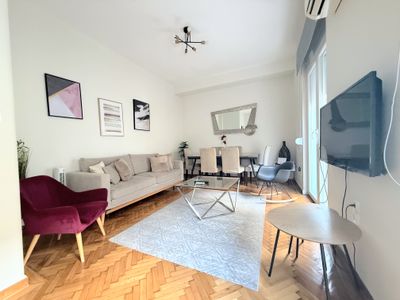 3BDR Ideal Central full apt +jacuzzi + terrace PVT