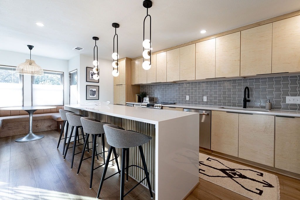 Modern Elegance, Chef’s Kitchen, Prime Austin Spot gallery image 4