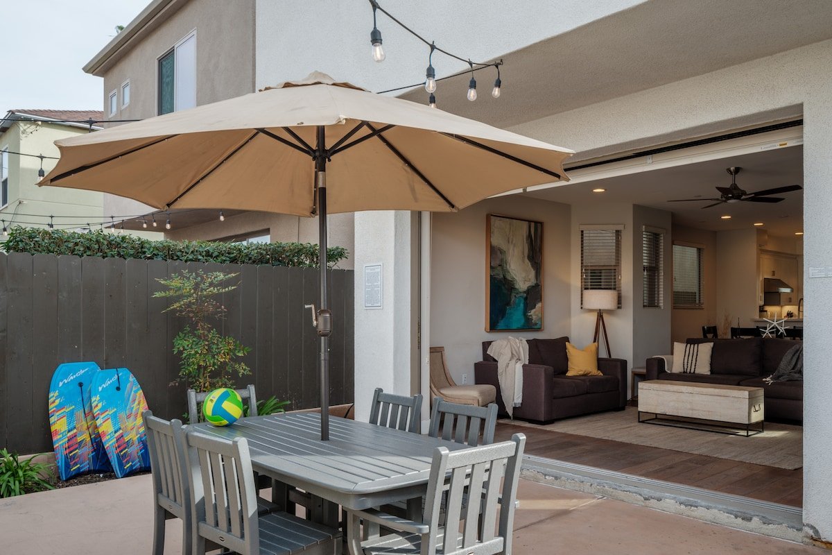 Large Beach Home | 1 Block to Beach & More | AC gallery image 3