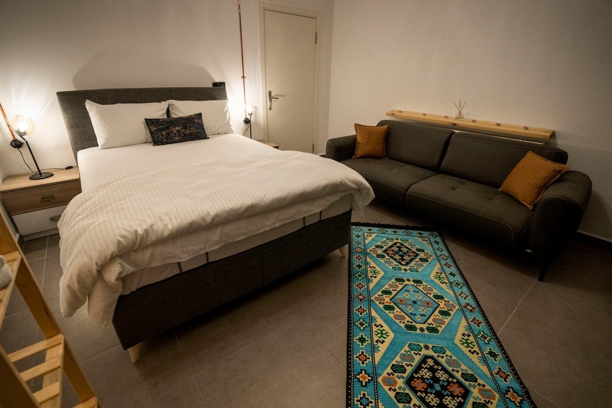 Big historical flat in Istanbul Galata gallery image 5