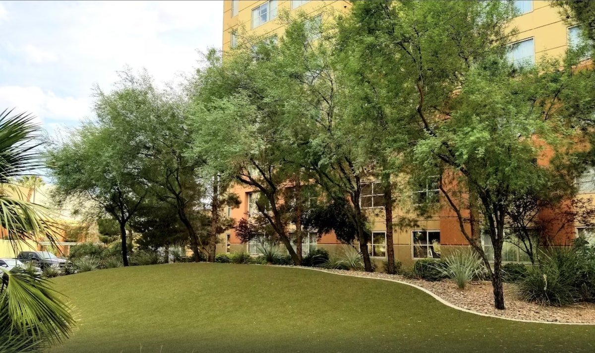 The View Over Vegas, Suite 2BR gallery image 5