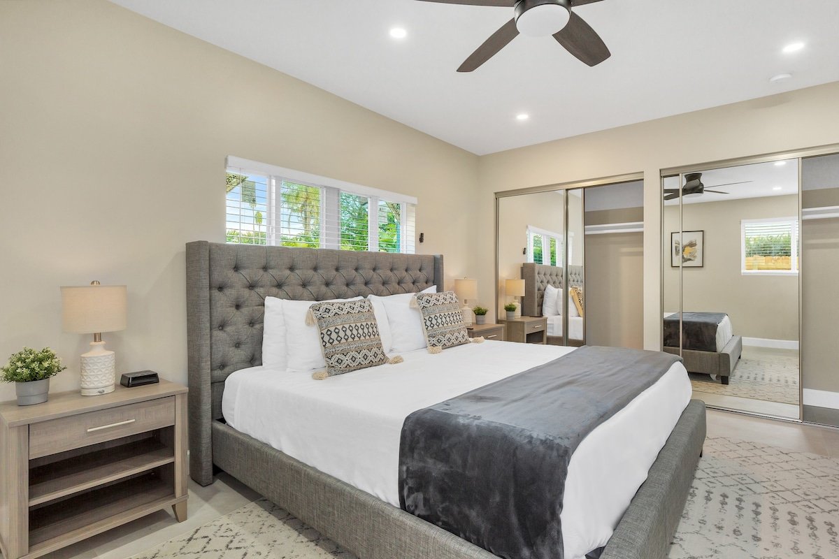 5BR Single-Level Home | Heated Pool, Spa, Grill gallery image 3