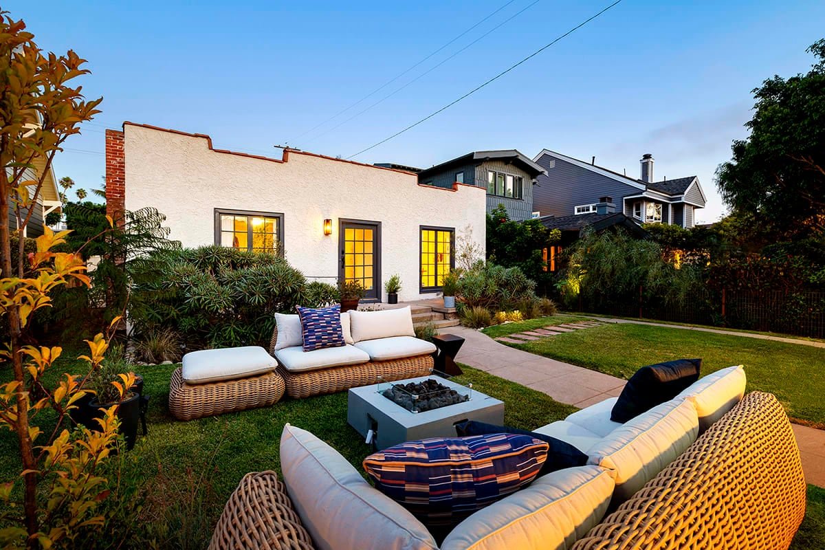 Charming Walk Street Home- A Venice Beach Hideaway gallery image 2