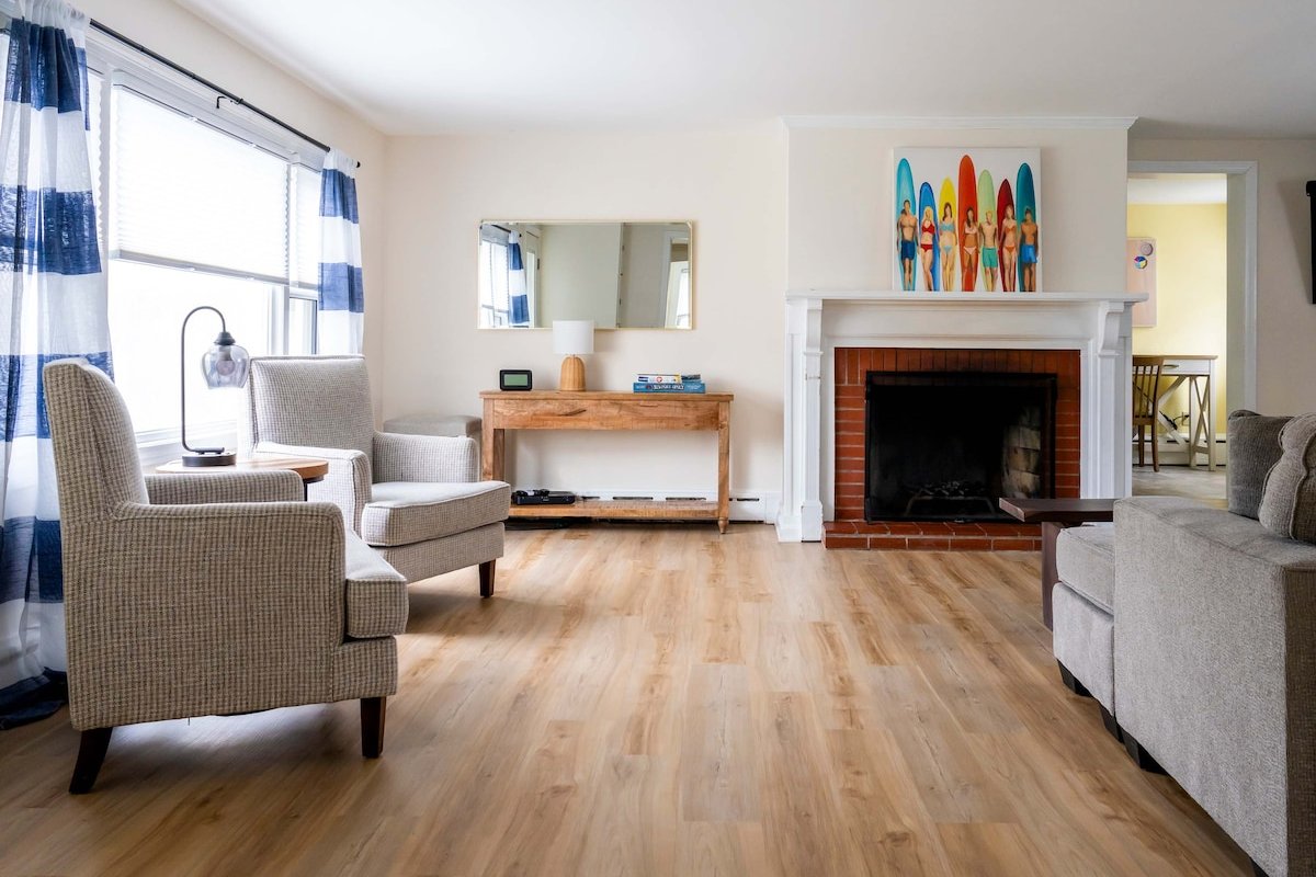 Between Beaches gallery image 4