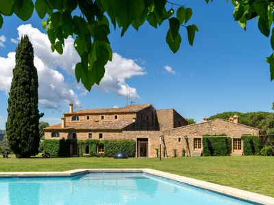 Mas Bou – Where Art Meets Authenticity