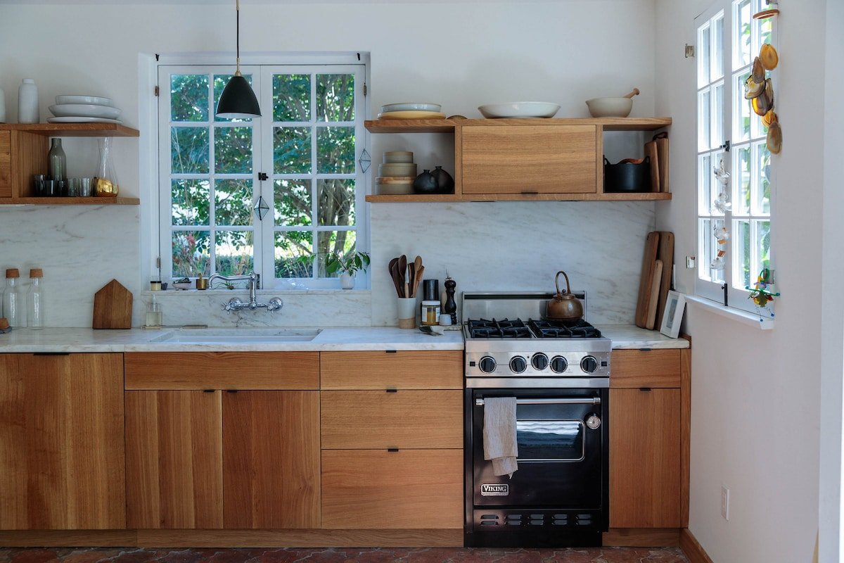 Renovated Modern Bungalow in Central Silverlake gallery image 3