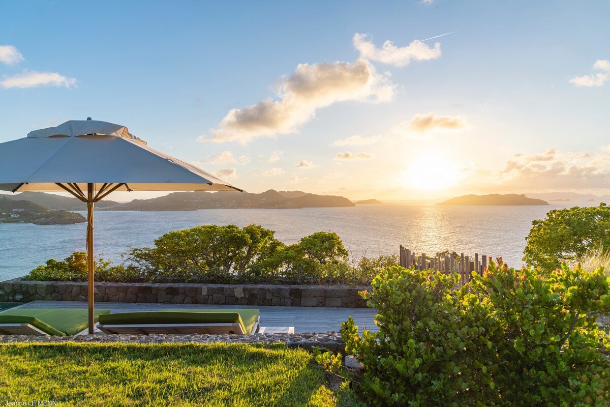 Tainos gallery image 4