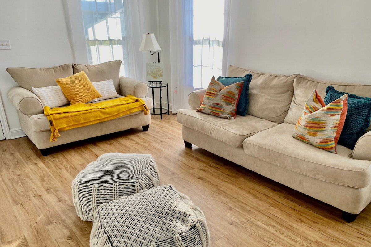 Solitude at St. Roch gallery image 5