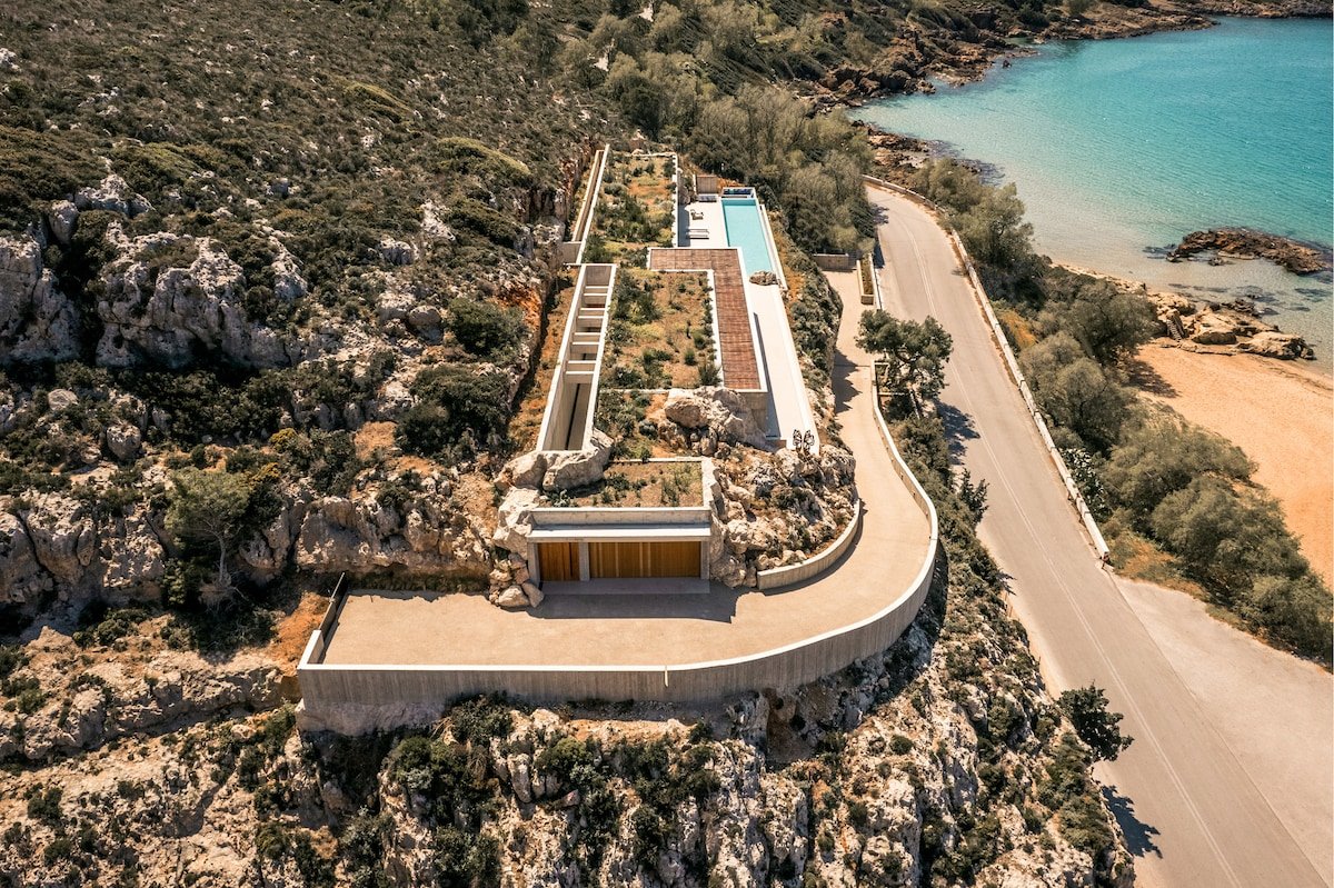 Beach Rock Coastal Villa by etouri w/ Maid Service gallery image 5