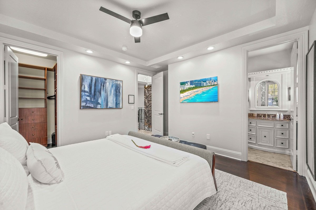 Walk to Beach | Serenity | Hemingway Key gallery image 5