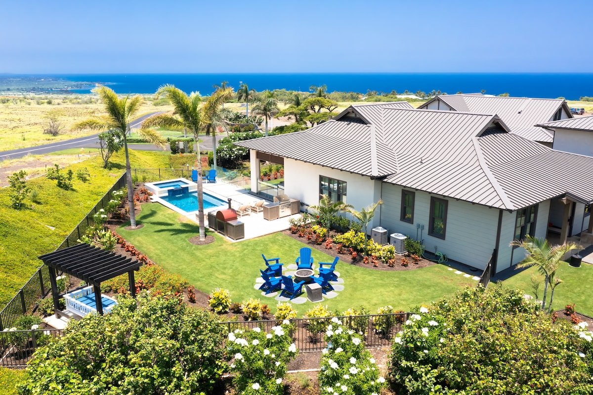 PiH: Blue Serenity~ Waterslide, eBikes, Golf clubs