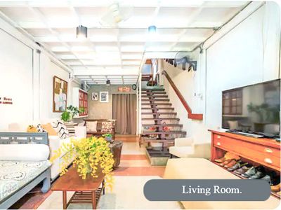 3Houses/10 Bedrooms/9.5 Bathrooms/ Free Pick Up*