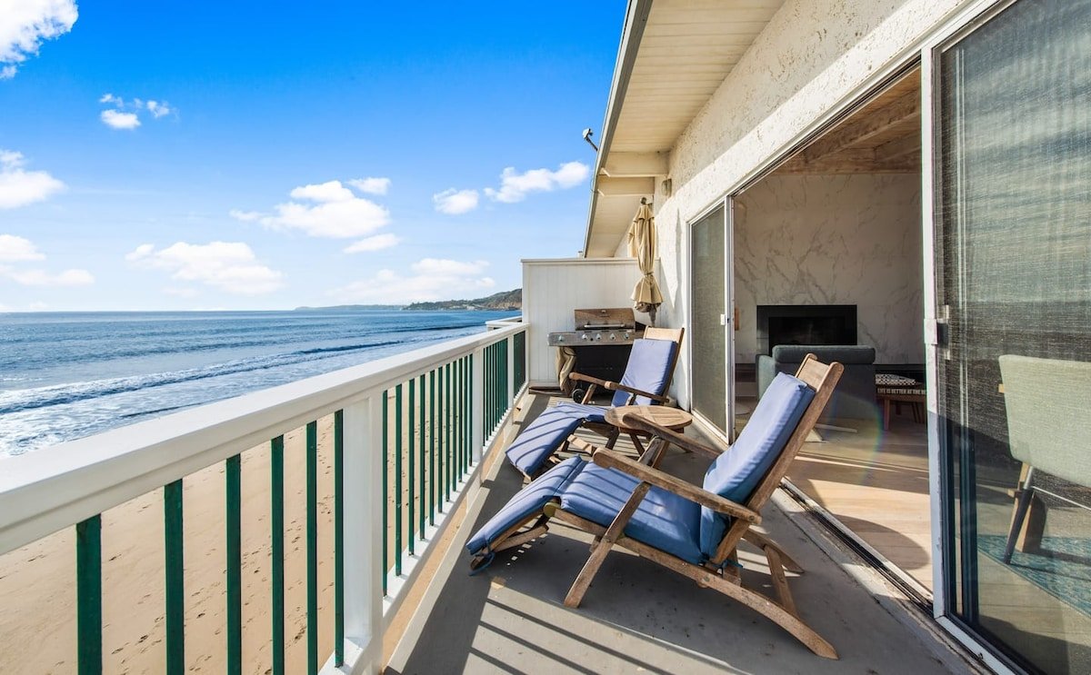 Luxury Malibu Road Oceanfront Townhouse gallery image 3
