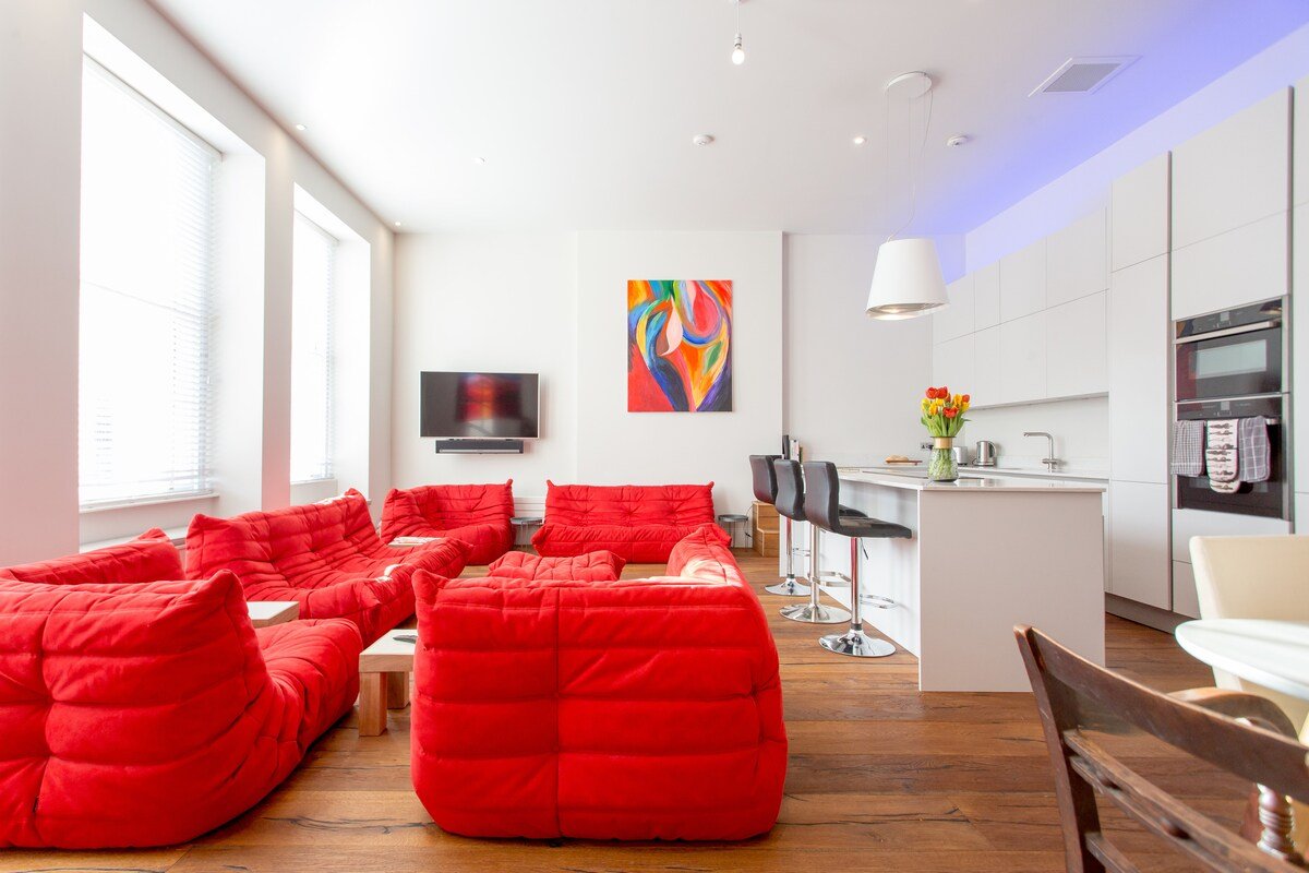 Unique Edinburgh Flat.Luxury & Comfort In The City gallery image 2