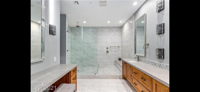 Fully Furnished Henderson Hideaway by Lake LV gallery image 4