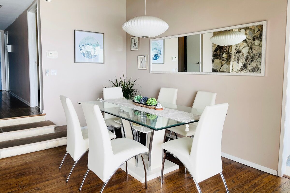 Beachfront paradise with unforgettable view gallery image 4