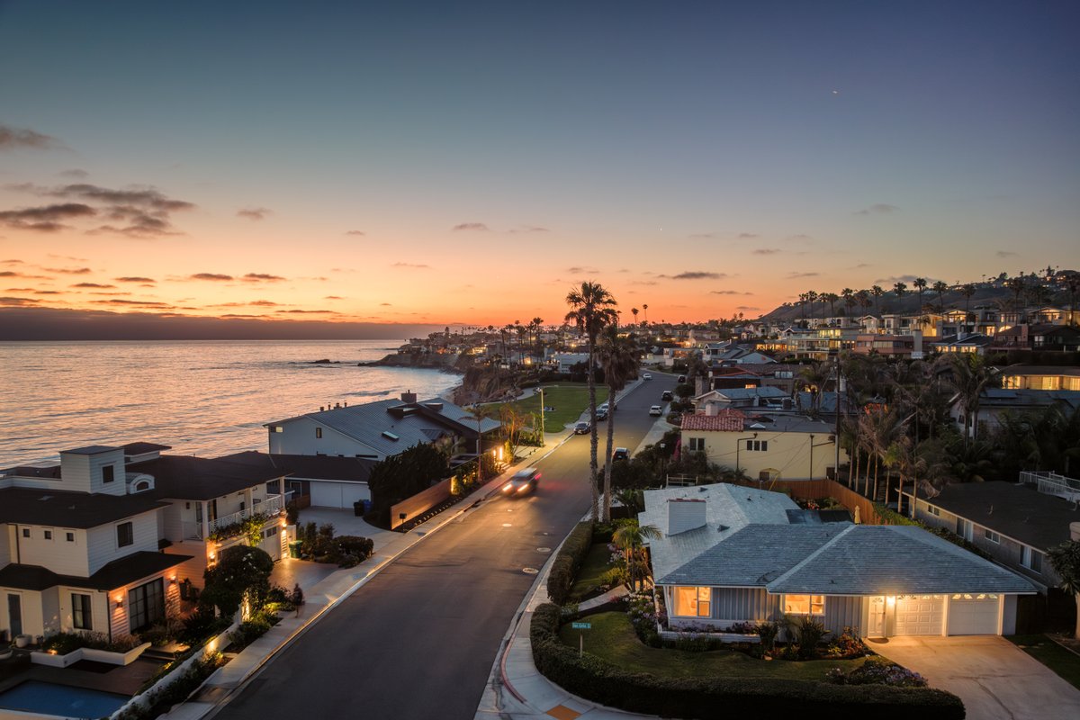 La Jolla Beach Home- AC + Pet Friendly + Walkable