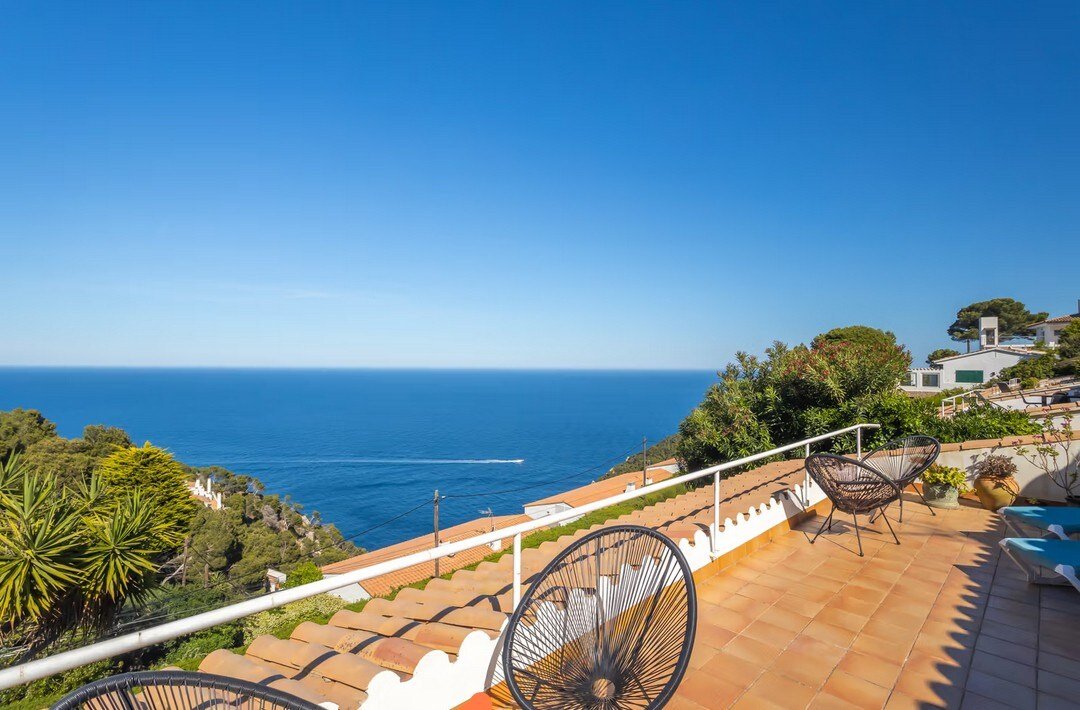 “La Terrasse de la mer 8” Piscine-Parking-BBQ-Wifi gallery image 3