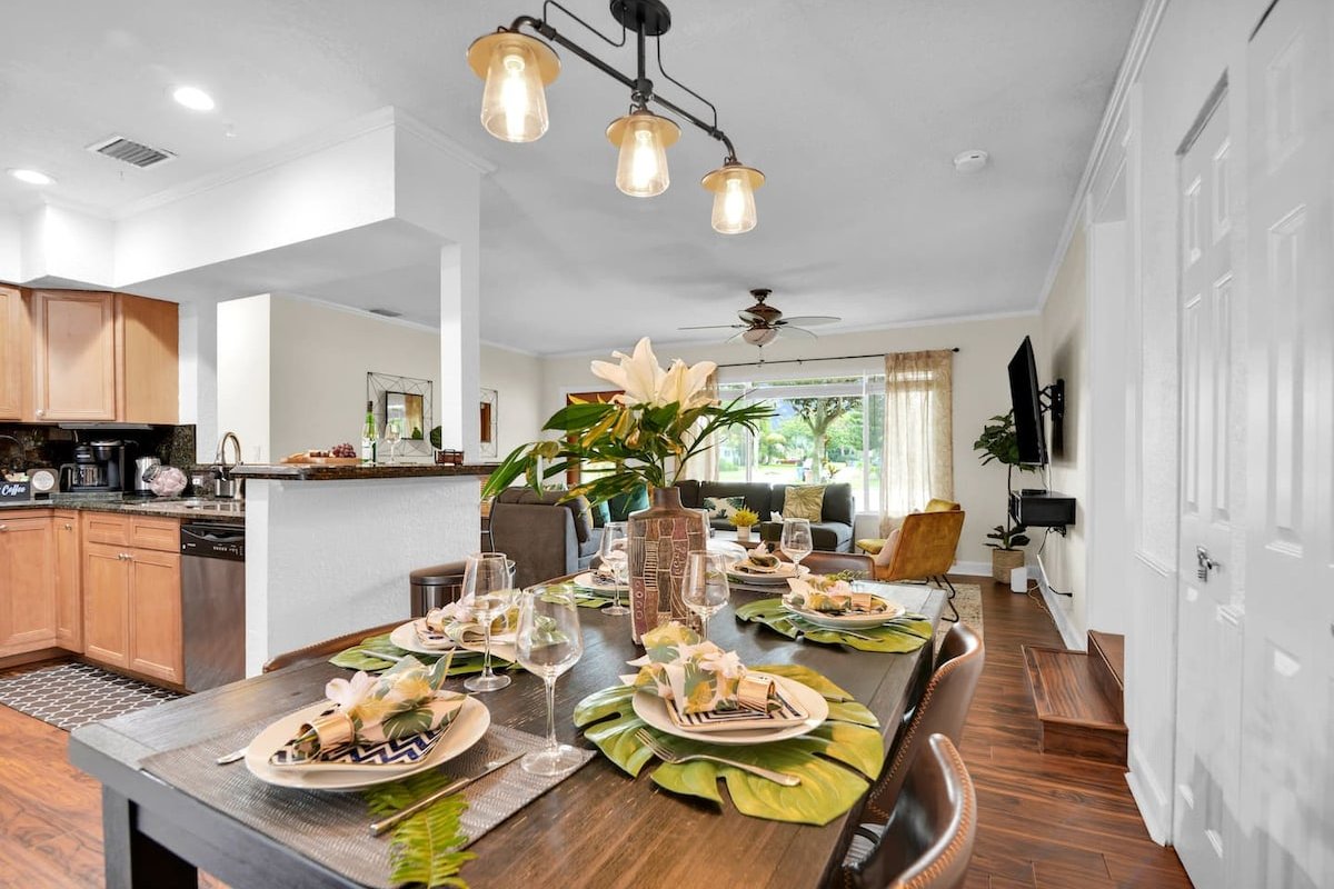 Paradise Cove | 1 Mile to Beach | Heated Pool gallery image 4