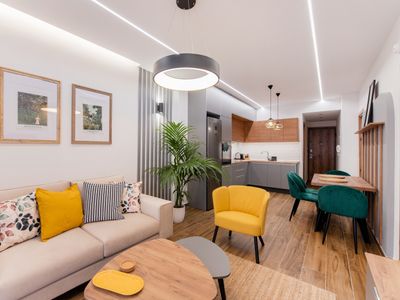 Tinker Bell by halu! : Colorful family apt