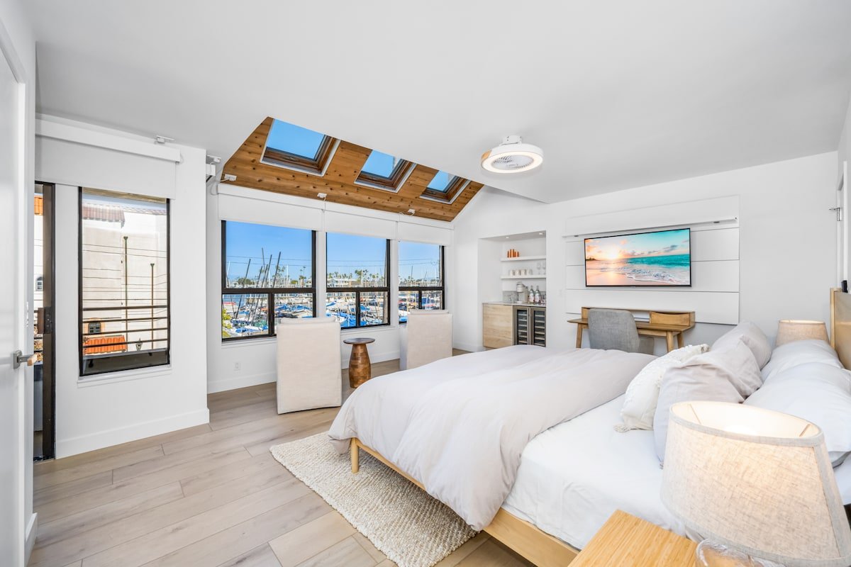 Luxury 4 Story home next to Alamitos Yacht Club gallery image 4