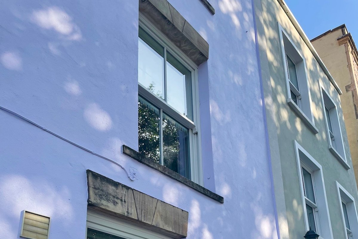 Central Bristol townhouse with harbour views. gallery image 3