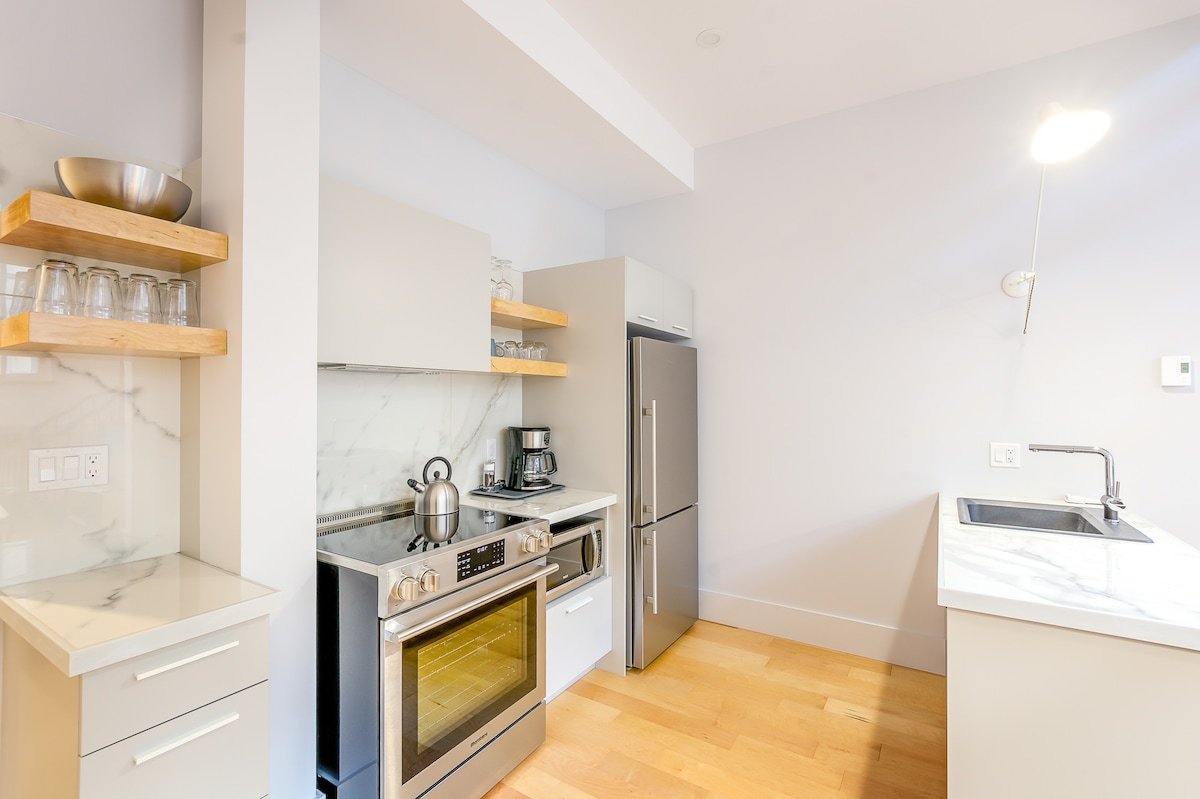 SP105 – Lofts St-Pierre – Par Les Lofts Vieux-QC gallery image 5