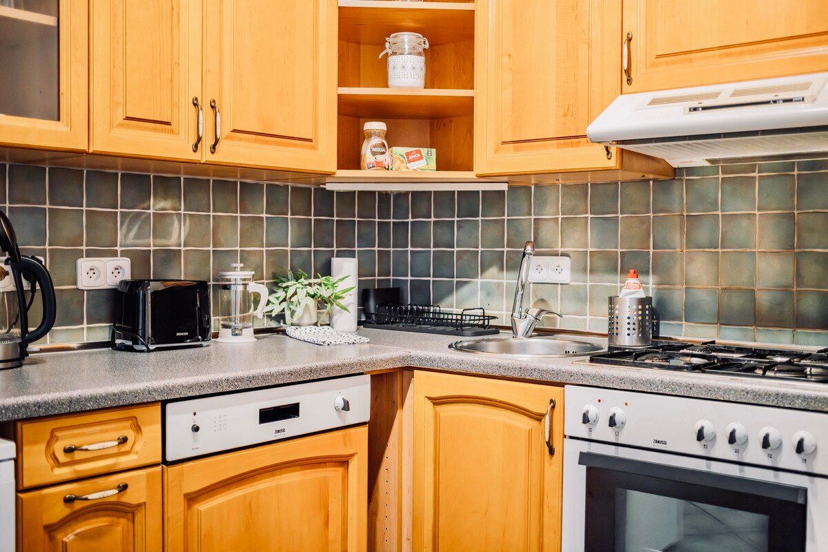 4BR + 2 BATH * 200sqm – 200m to Wenceslas Square gallery image 5