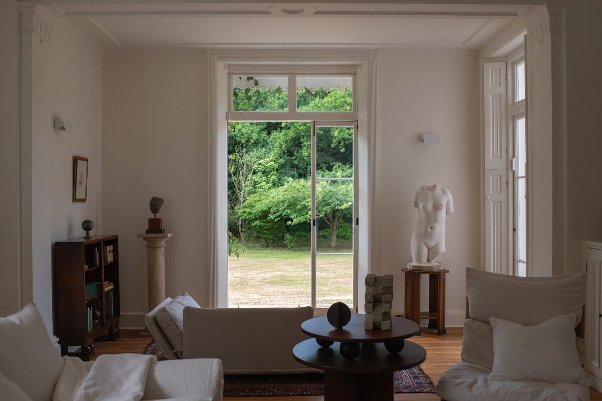 Historic Home, Spectacular Pool, Grounds & Design gallery image 5