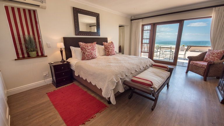La Vista Lodge Ocean and Lagoon View Honeymoon Suite 1