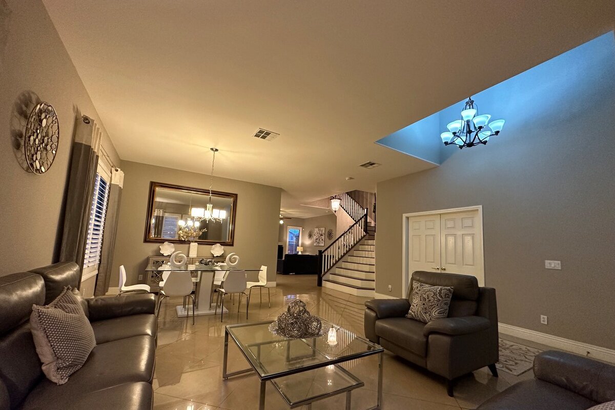 Your Home Away From Home ! gallery image 5