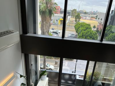 3BR Modern Loft w/Parking