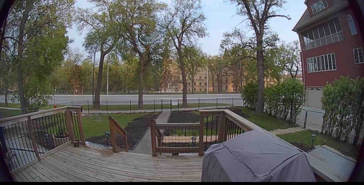 Ask me how to book the full Property (14 guests)! gallery image 4