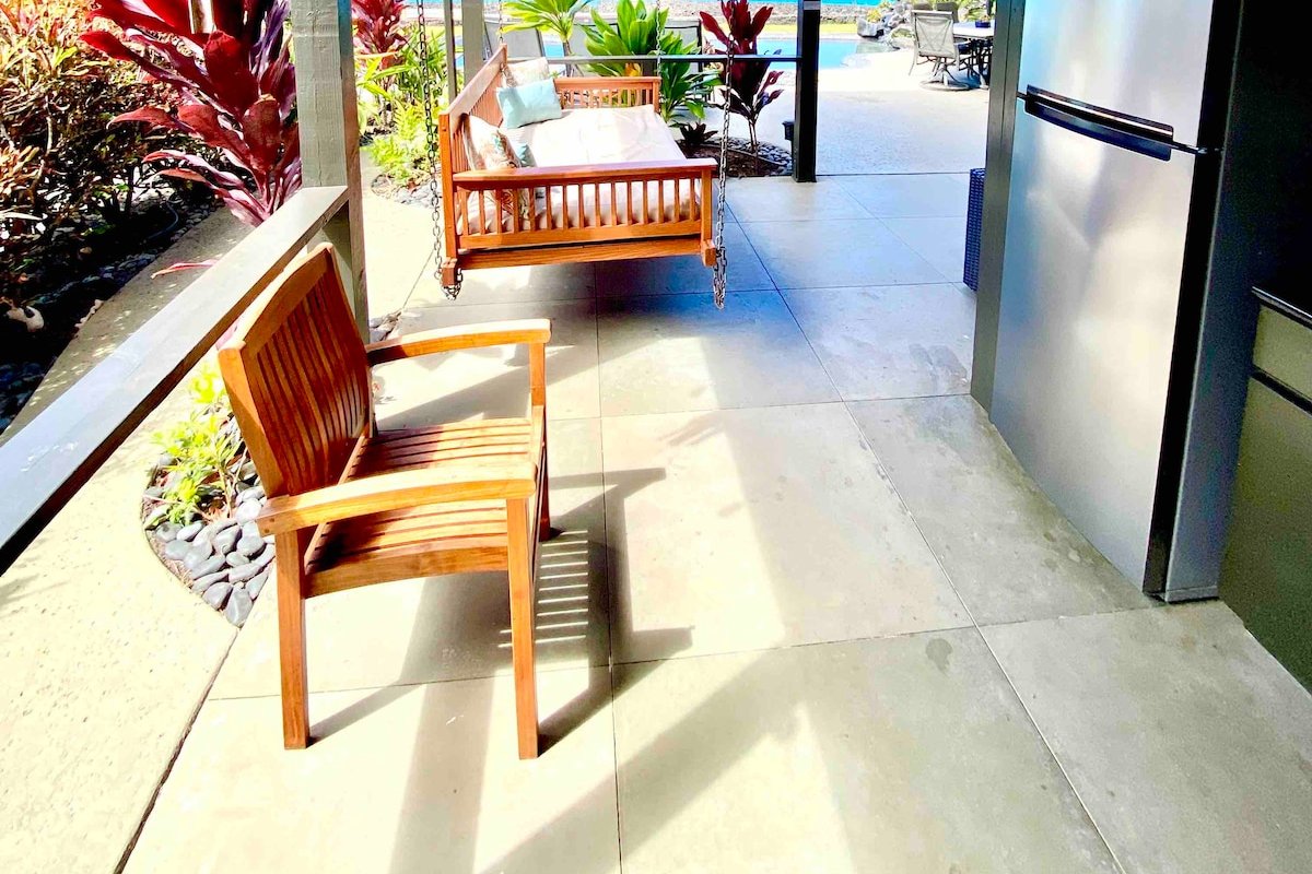 Magic Sands Beachfront!-gated house, sleeps 18. gallery image 4