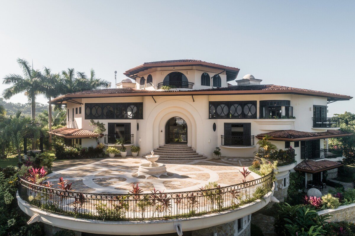 Villa Avalon gallery image 4