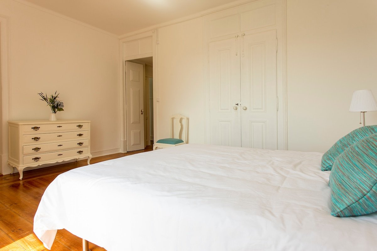 Olival 178 Big charming apartment gallery image 5