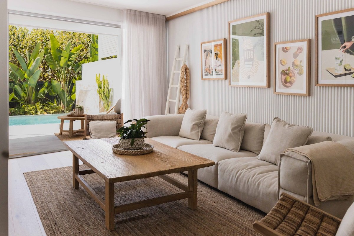 Stylish home, steps to the beach gallery image 3