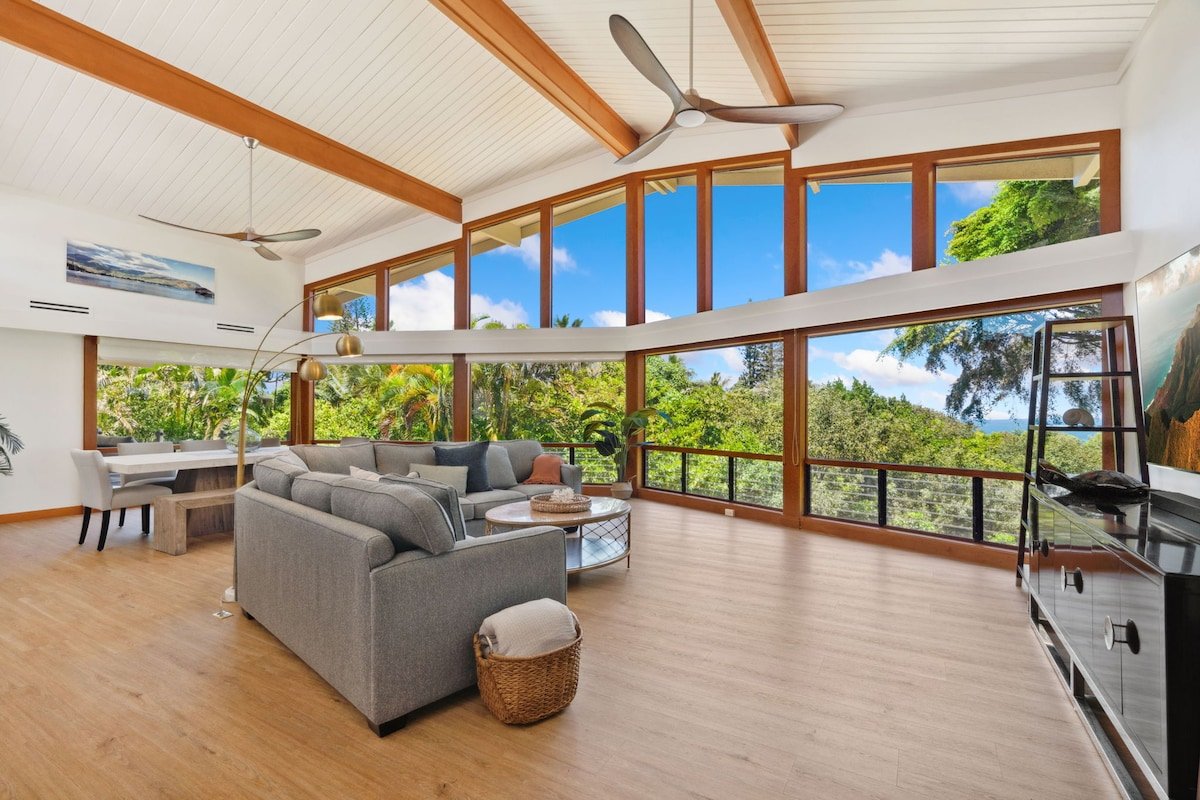 Private Mini-Resort with Pool & AC gallery image 4