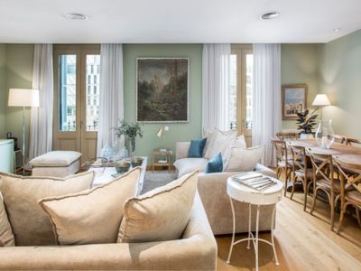 Style Exclusive apartment with views to Casa Mila