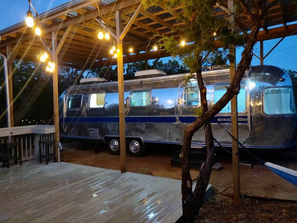 9 Cabins At Rim Rock on 3 acres with pool! gallery image 5