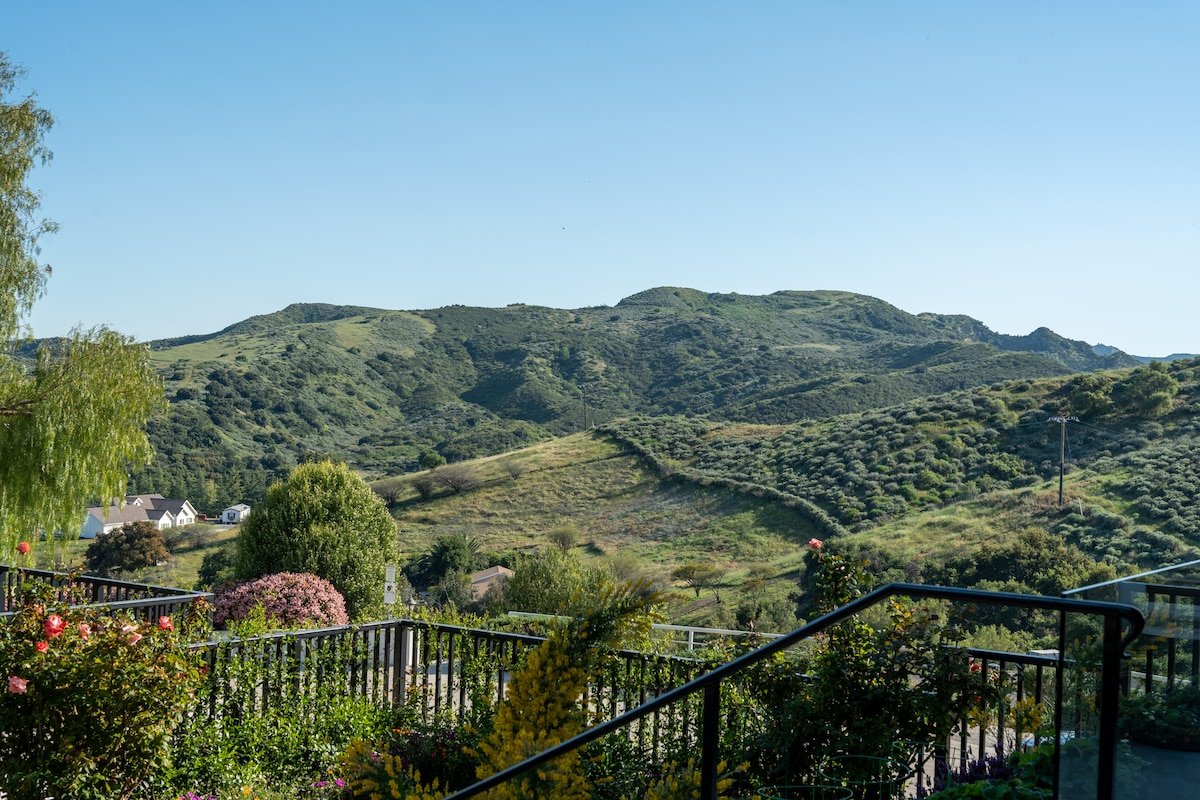 Resort Style Retreat 10 Acre Ranch 4BR/4BTH gallery image 3