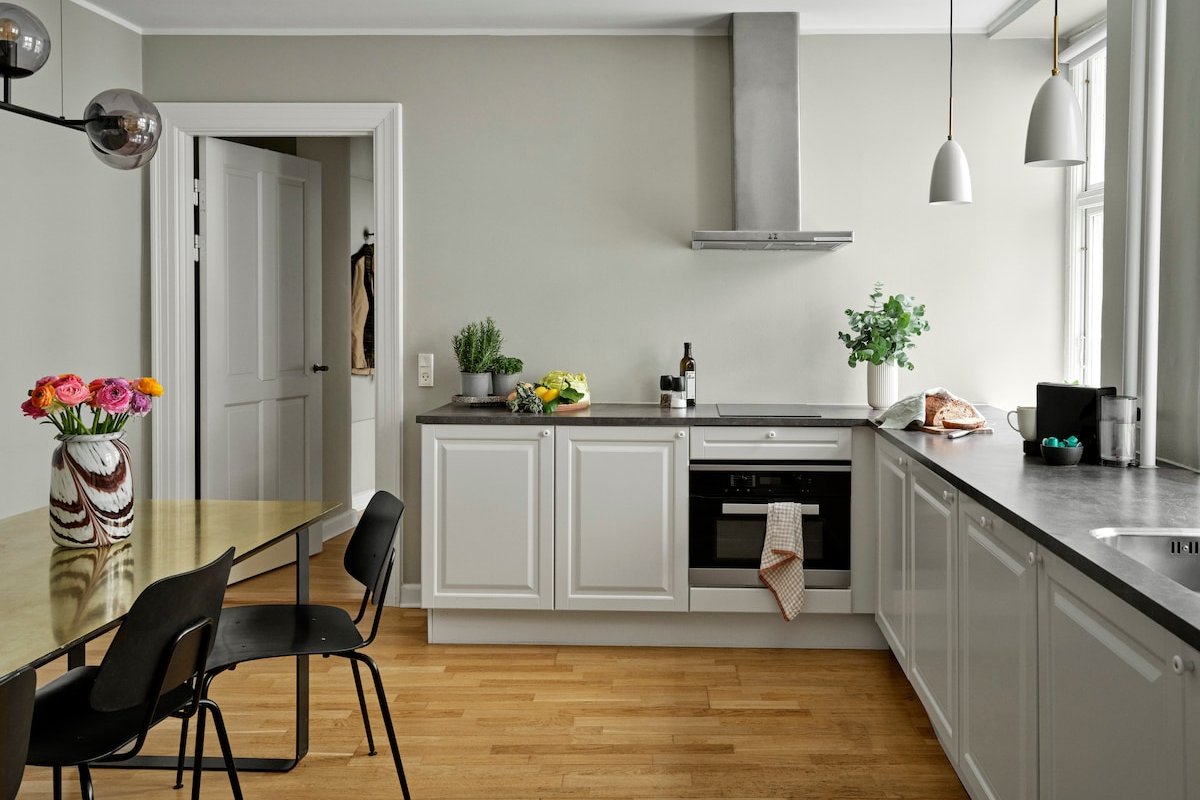 Spacious Three-Bedroom Apartment for 8 gallery image 4