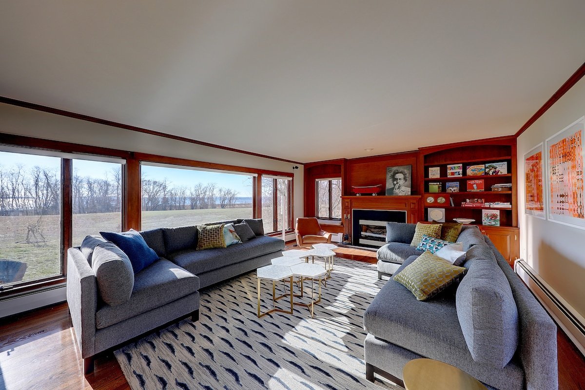 Seaside Home with Beach Access gallery image 2