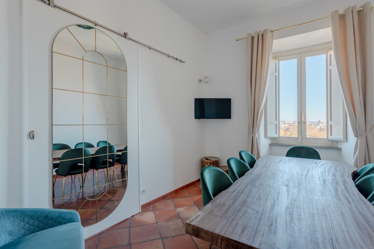 The Attico: best view of Rome gallery image 4