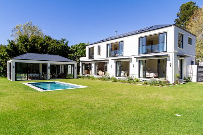 Belle Villa featured image