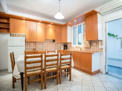 Three Bedroom Apartment (7-9 Adults) First Floor